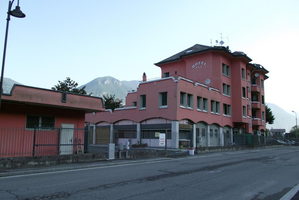 Hotel Total Pisogne Exterior photo